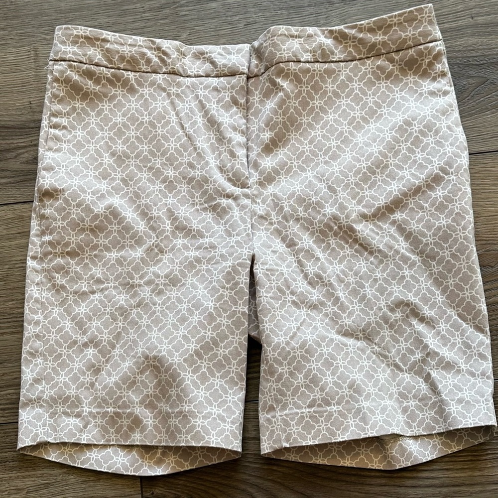 Mario Serrani Italy Size 8 Comfort Stretch Chino‎ Shorts Tan Geometric Print